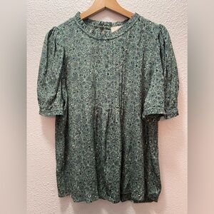 Loft floral Pintucked ruffle puff sleeve top size medium